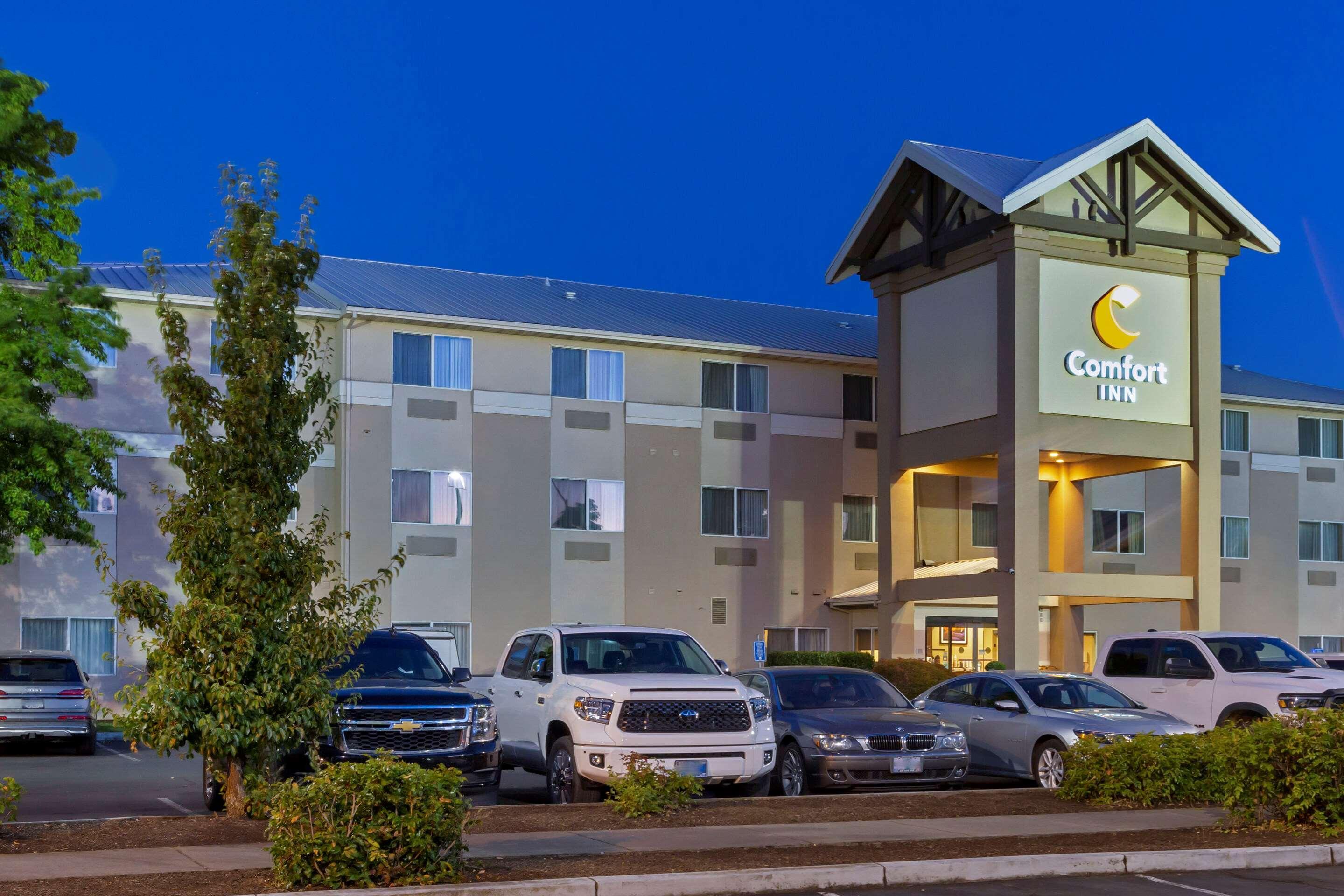 Comfort Inn Medford South Екстериор снимка