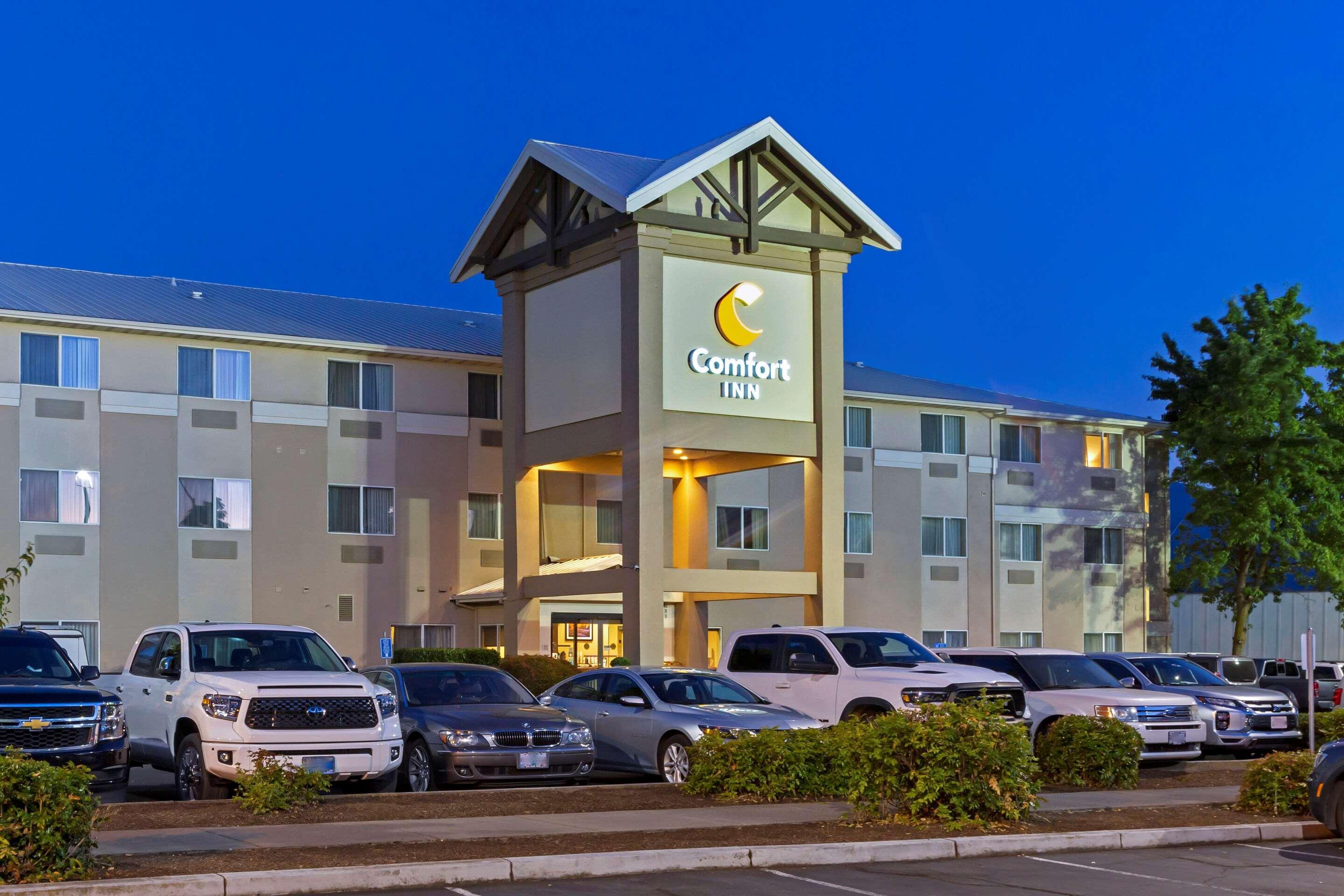 Comfort Inn Medford South Екстериор снимка