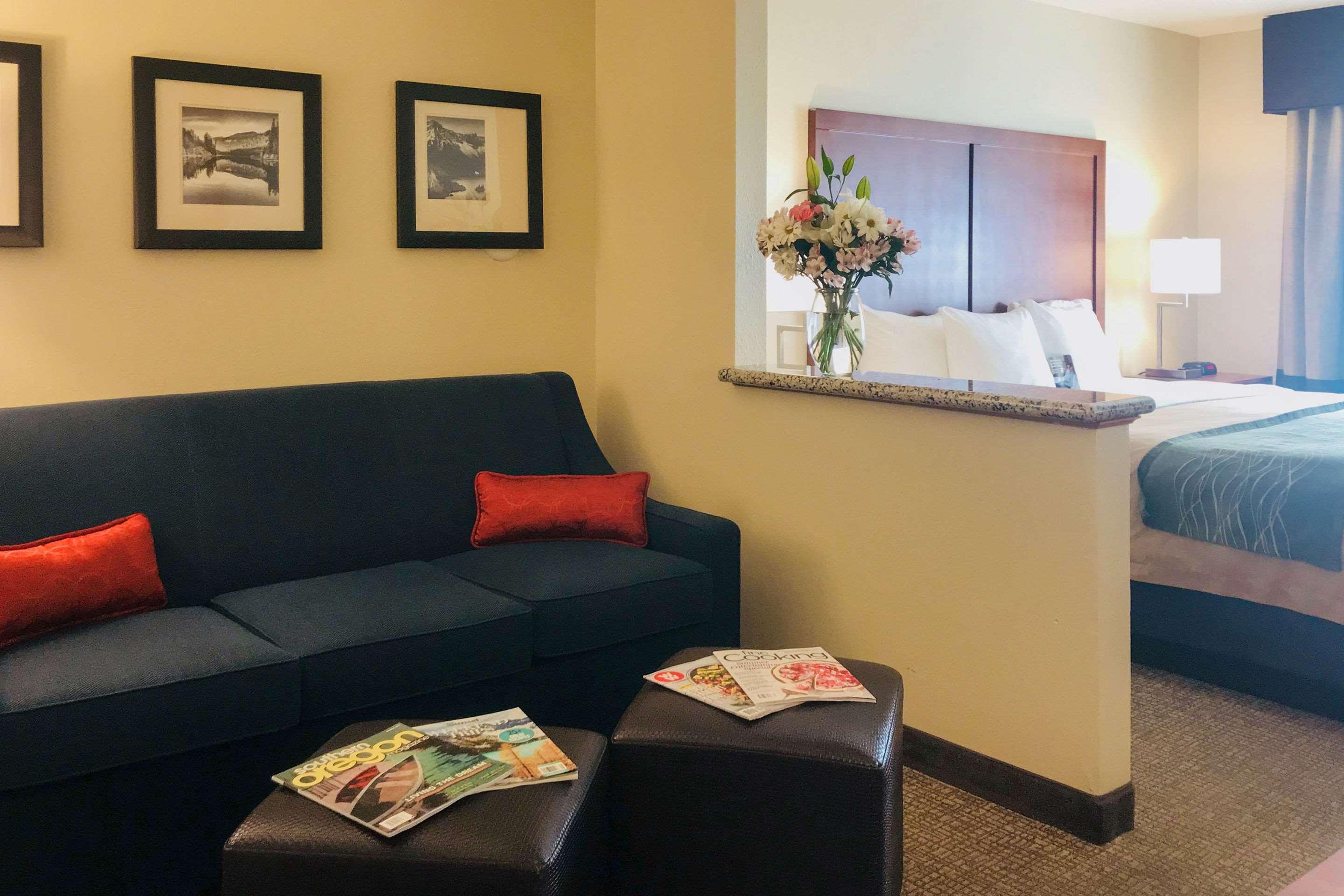 Comfort Inn Medford South Екстериор снимка